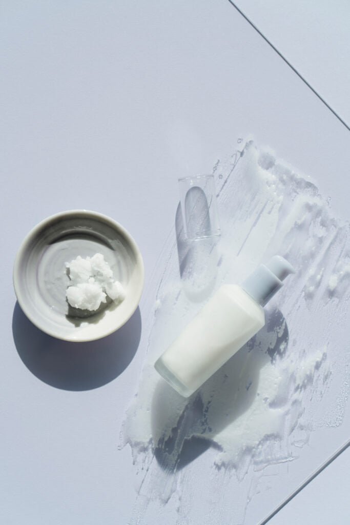 Natural scalp treatment ingredients and products for the 5-pillar approach to eliminate dandruff naturally